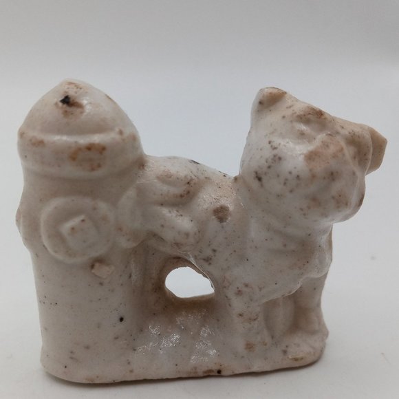 Vintage Dog Figurine At Hydrant Figure Ceramic Collectible - Picture 3 of 9